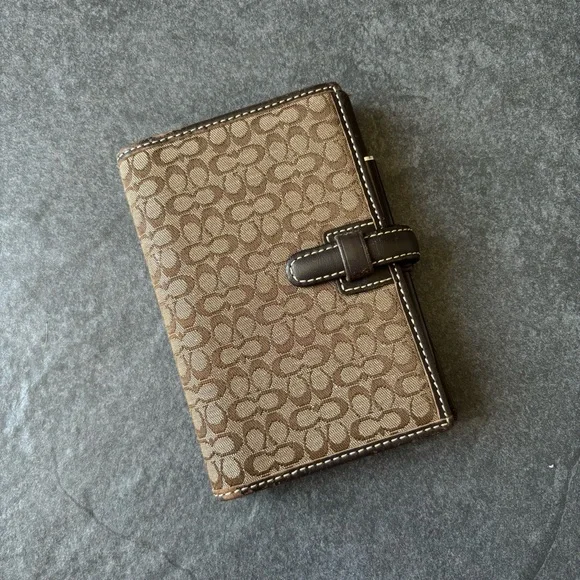 Coach Brown Signature Canvas Address Book Pen Small Agenda Y2K - Picture 1 of 8